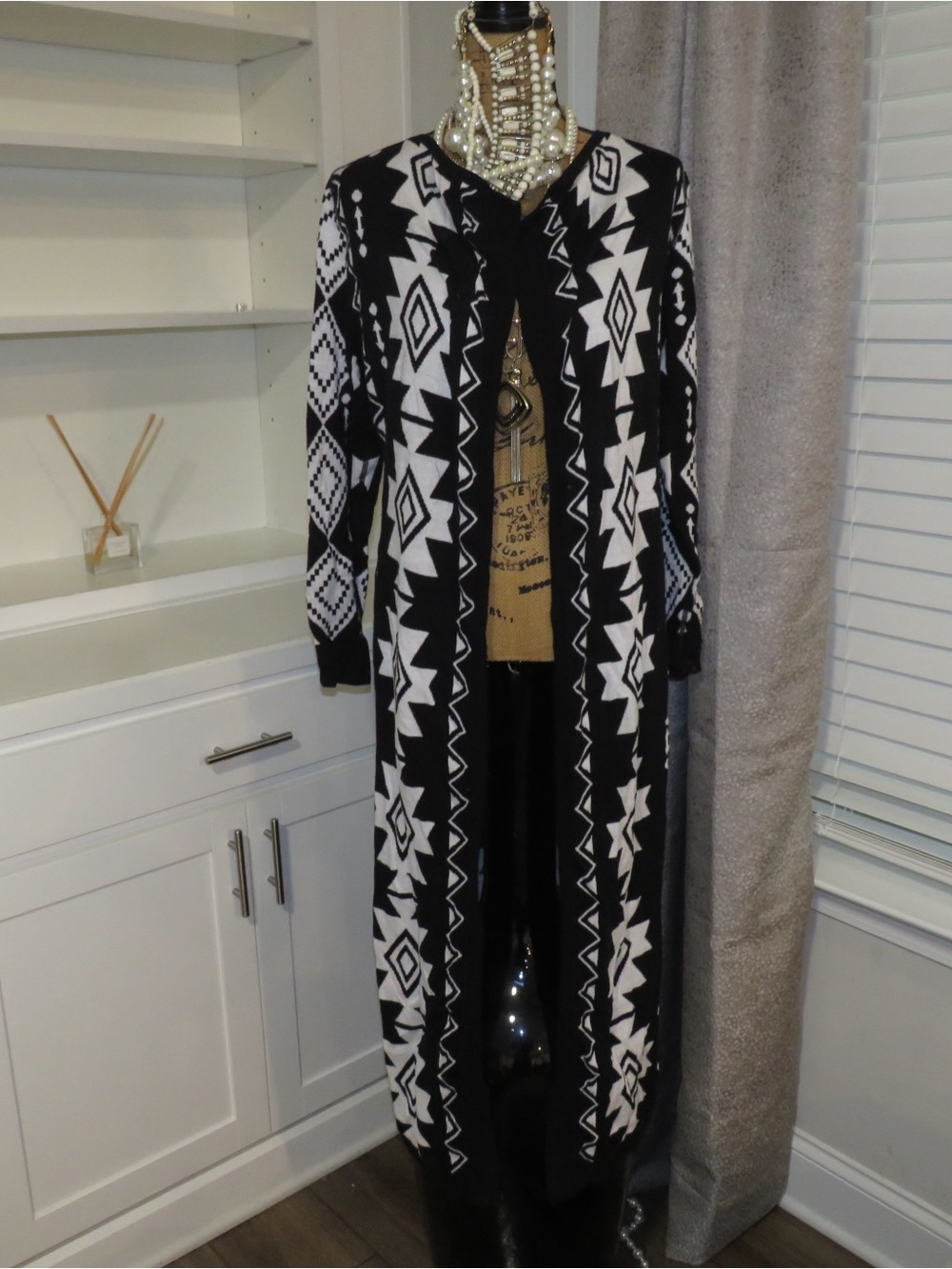 Monroe & Main Black and White Geometric Long Cardigan